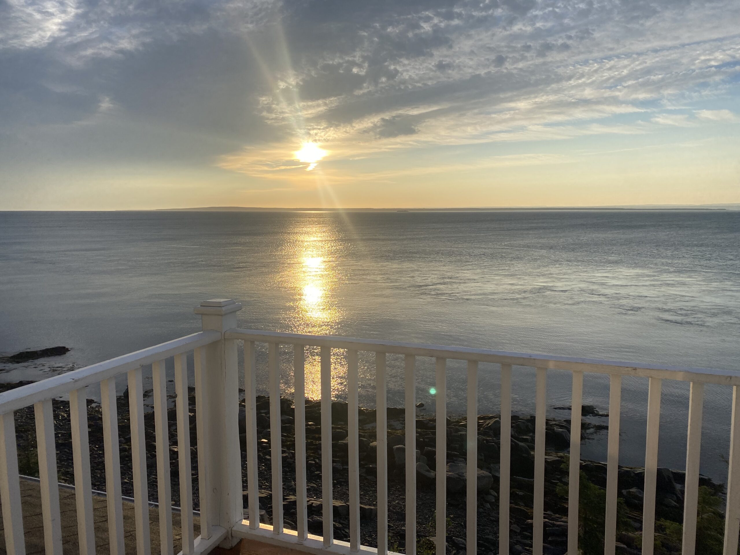 Magnifique coucher de soleil vu directement du balcon du chalet